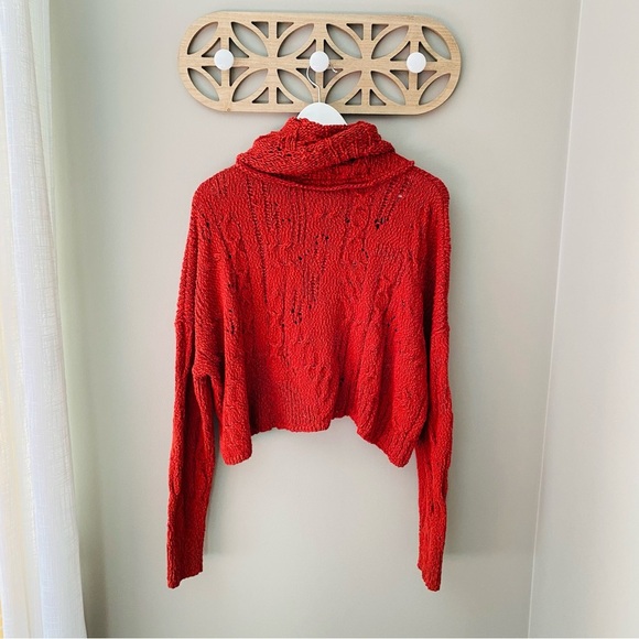 Free People Cropped Cowl Neck Pullover Knit Sweater Red Sz Medium - Picture 6 of 9